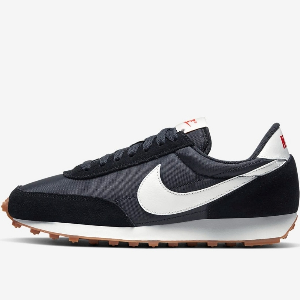 Nike Daybreak Low Womens Running Shoes Black White Gum CK2351-001 NEW Size 10